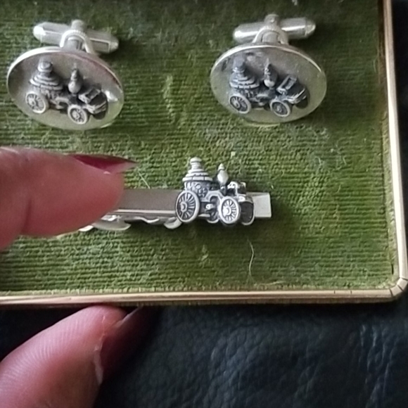 Vtg Cuff/Tie Set - Picture 2 of 5